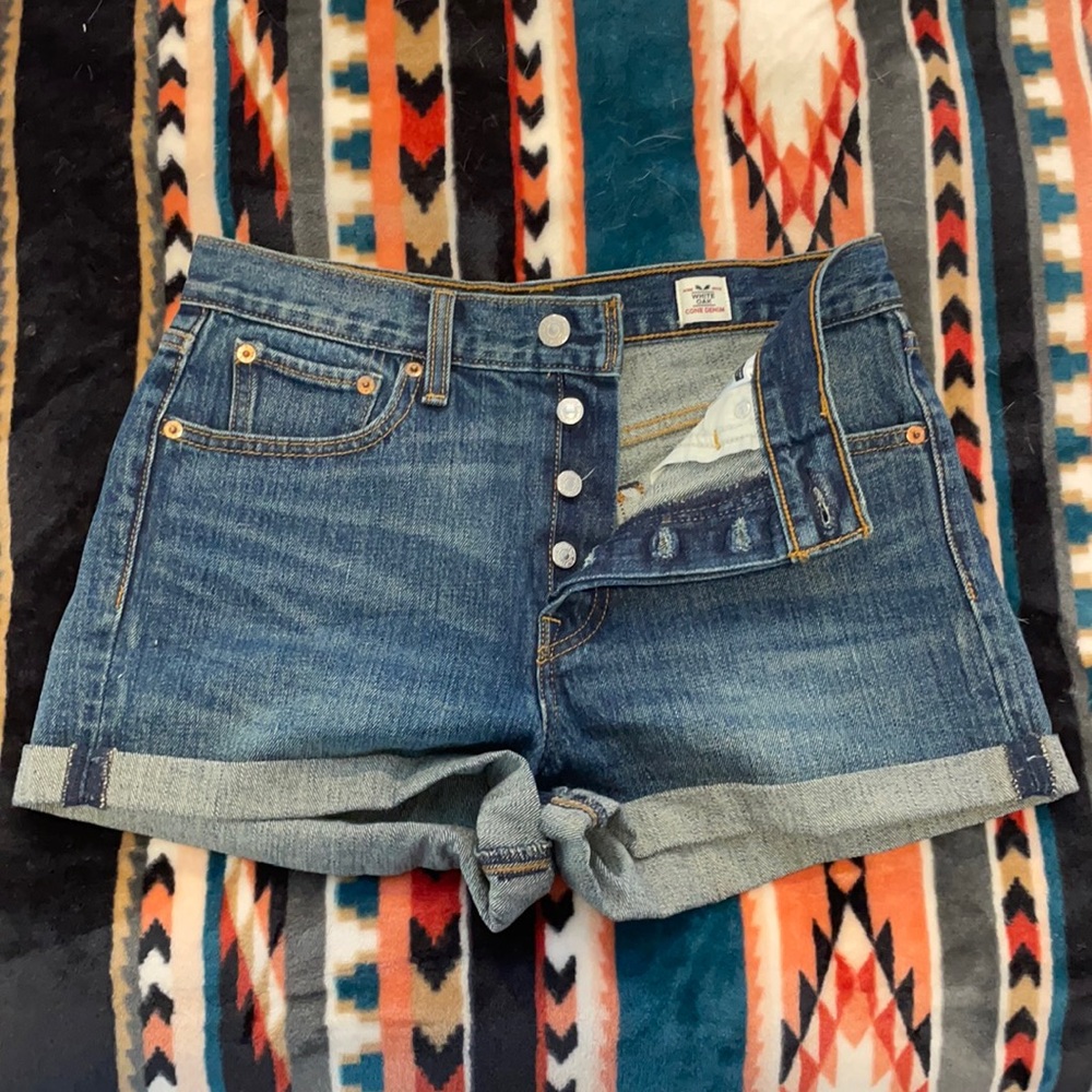 Levi’s shorts